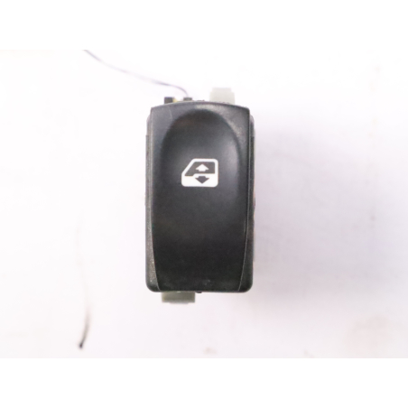 Commande leve-glace porte arrière gauche occasion RENAULT CLIO III Phase 1 - 1.5 DCI 85ch