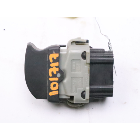 Commande leve-glace porte arrière gauche occasion RENAULT CLIO III Phase 1 - 1.5 DCI 85ch