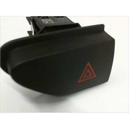 Bouton de warning occasion RENAULT CAPTUR Phase 1 - 1.5 DCI 90ch