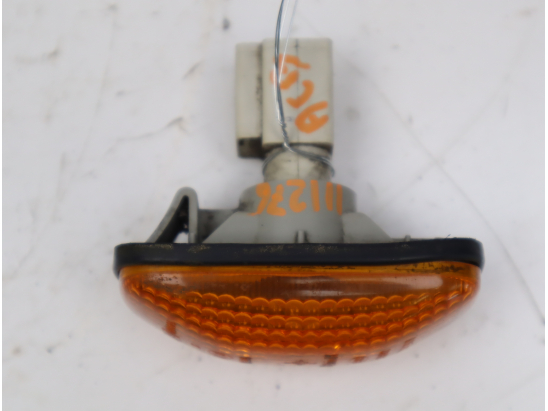 Répétiteur aile droite occasion NISSAN PRIMERA III Phase 1 - 2.0 TD 90ch