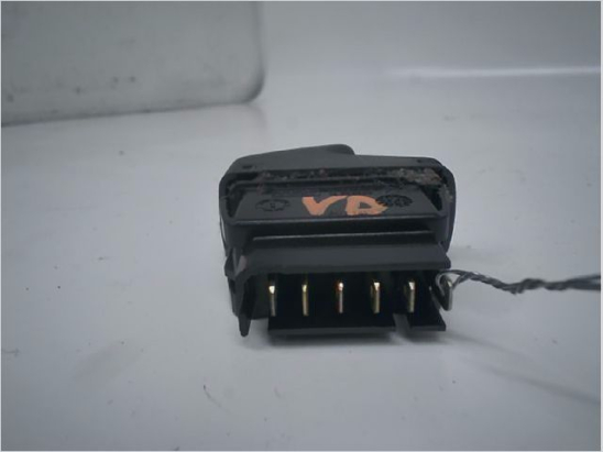 Commande lève-glace porte avant droite occasion RENAULT MEGANE SCENIC I Phase 2 - 1.4 16v