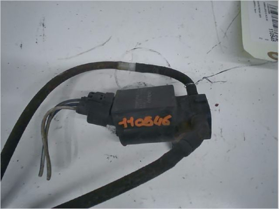 Pompe lave-glace avant occasion TOYOTA PREVIA II Phase 1 - 2.0 D-4D VX 116ch