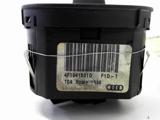 Interrupteur commande de phares occasion AUDI Q7 I Phase 1 - 3.0 TDi V6 232ch