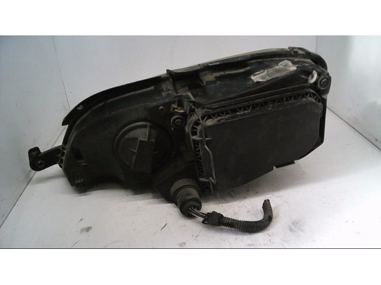 Phare droit occasion FIAT MULTIPLA Phase 2 - 1.9 DT MULTIJET 120ch