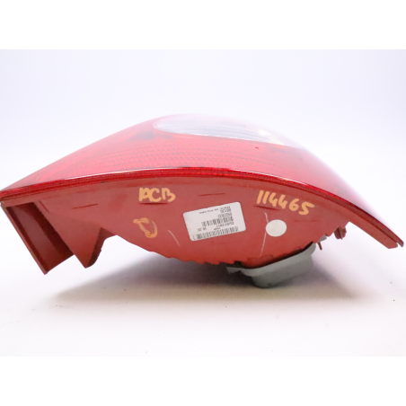 Feu arrière droit occasion RENAULT CLIO II Phase 2 - 1.4i 16v