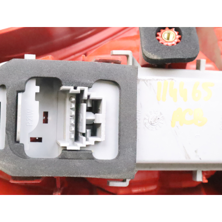 Feu arrière droit occasion RENAULT CLIO II Phase 2 - 1.4i 16v