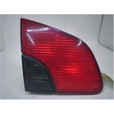 Feu arrière interieur gauche occasion PEUGEOT 406 Phase 2 BREAK - 2.0 HDI 110ch
