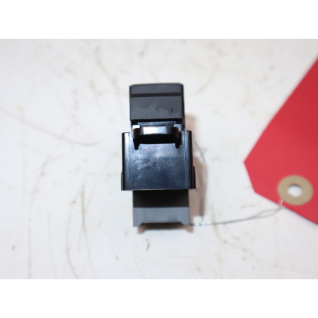 Commande leve-glace porte arrière droite occasion HYUNDAI I 20 II Phase 1 - 1.0 GDI 100ch