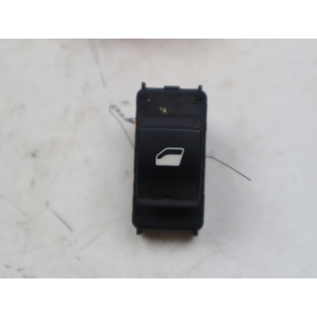 Commande leve-glace porte arrière droite occasion PEUGEOT 5008 I phase 2 - 1.6 HDI 120ch