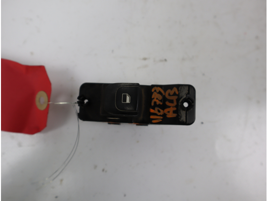 Commande leve-glace porte arrière gauche occasion KIA STONIC Phase 1 - 1.6CRDI 115ch