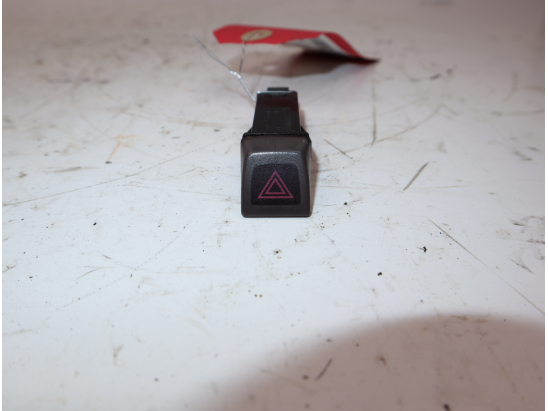 Bouton de warning occasion VOLVO V50 Phase 2 - 2.0 D 136ch