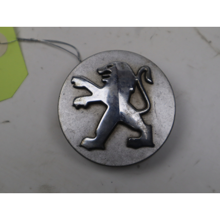 Enjoliveur de roue occasion PEUGEOT 5008 I Phase 1 - 1.6 e-HDi 112ch