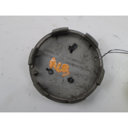 Enjoliveur de roue occasion PEUGEOT 5008 I Phase 1 - 1.6 e-HDi 112ch