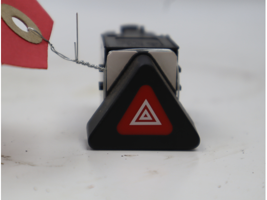 Bouton de warning occasion VOLKSWAGEN GOLF PLUS phase 2 - 1.6 TDI 105ch