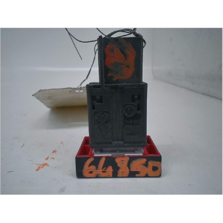 Bouton de warning occasion VOLKSWAGEN POLO V Phase 1 - 1.6 TDI 90