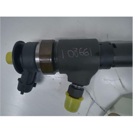 Injecteur occasion PEUGEOT 206 Phase 1 - 1.4 HDI 70ch