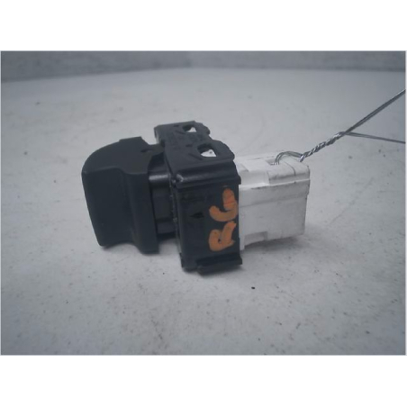 Commande leve-glace porte arrière gauche occasion PEUGEOT 308 II Phase 1 SW - 1.6 THP 155ch