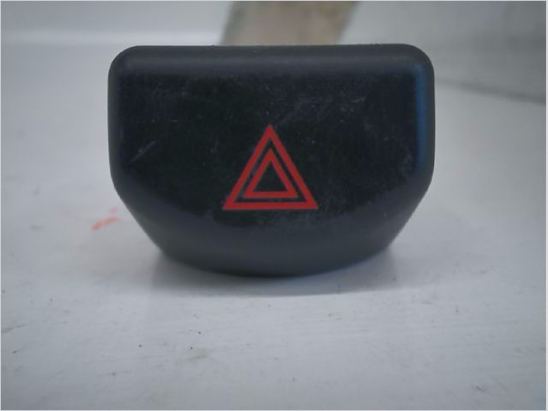 Bouton de warning occasion NISSAN MICRA III Phase 3 - 1.2i 80ch