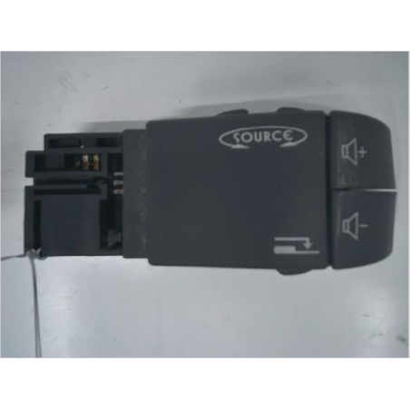 Commande autoradio occasion RENAULT TWINGO II Phase 2 - 1.5 DCI 85ch