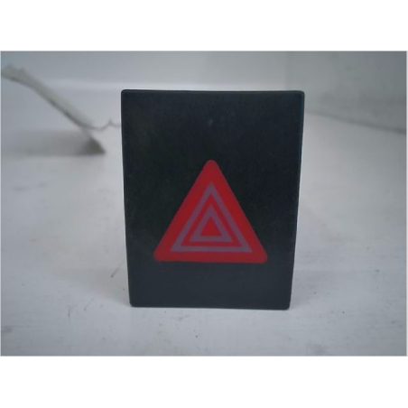 Bouton de warning occasion VOLKSWAGEN POLO IV Phase 1 - 1.4 16v