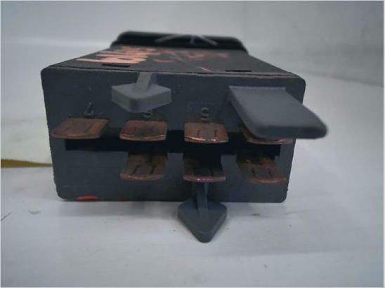 Bouton de warning occasion VOLKSWAGEN GOLF IV Phase 1 - 1.4i 75ch