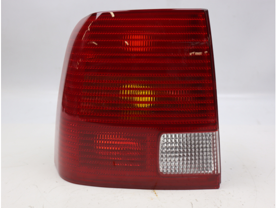 Feu arrière gauche occasion VOLKSWAGEN PASSAT IV Phase 1 - 1.9 TDI 110ch