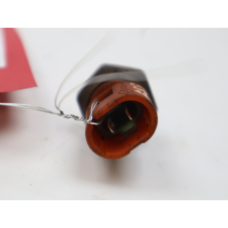 CONTACTEUR FEUX RECUL