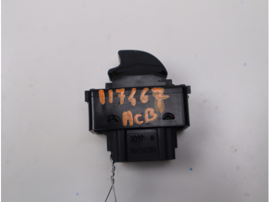 Commande lève-glace porte avant droite occasion PEUGEOT PARTNER II Phase 2 BREAK - 1.6 HDI 115ch