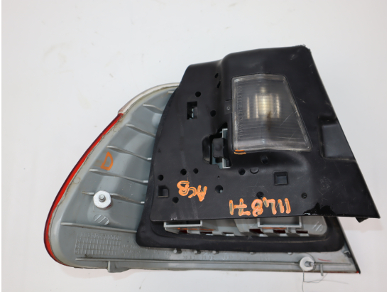 Feu arrière droit occasion B.M.W. SERIE 3 IV Phase 1 - 320d 136ch