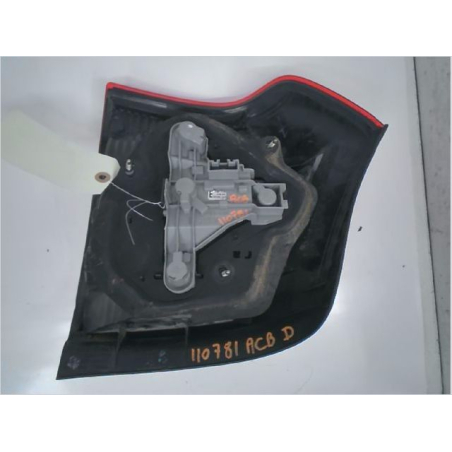 Feu arrière droit occasion TOYOTA COROLLA IX phase 2 - 1.4 D 90ch