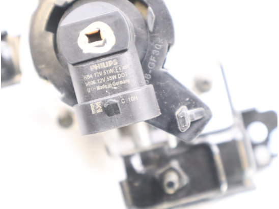 PHARE ANTIBROUILLARD AVG