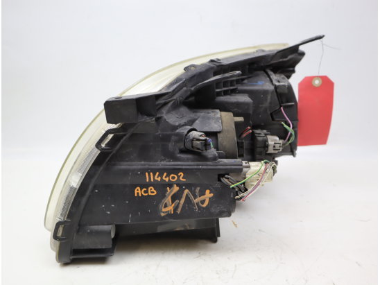 Phare droit occasion TOYOTA AVENSIS II Phase 2 - 126 D-4D