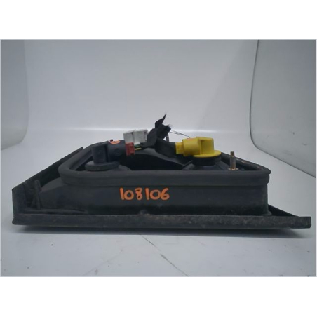 Feu arrière intérieur droit occasion PEUGEOT 806 Phase 1 - 2.1 TD 110ch