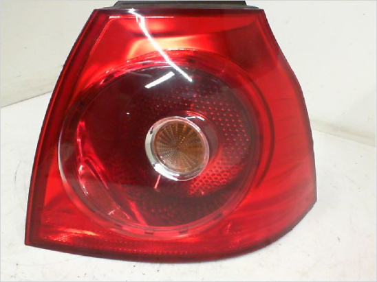 Feu arrière droit occasion VOLKSWAGEN GOLF V Phase 1 - 1.9 TDI 105ch