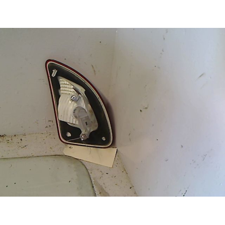 Feu arrière intérieur droit occasion RENAULT TWINGO II Phase 2 - 1.5 DCI 75ch