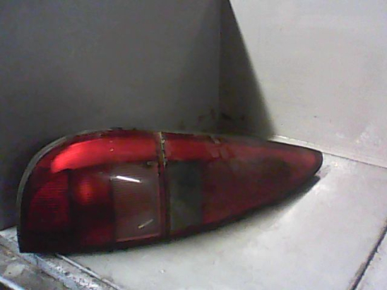 Feu arrière gauche occasion RENAULT LAGUNA I Phase 2 - 1.9 DTI