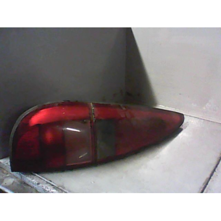 Feu arrière gauche occasion RENAULT LAGUNA I Phase 2 - 1.9 DTI