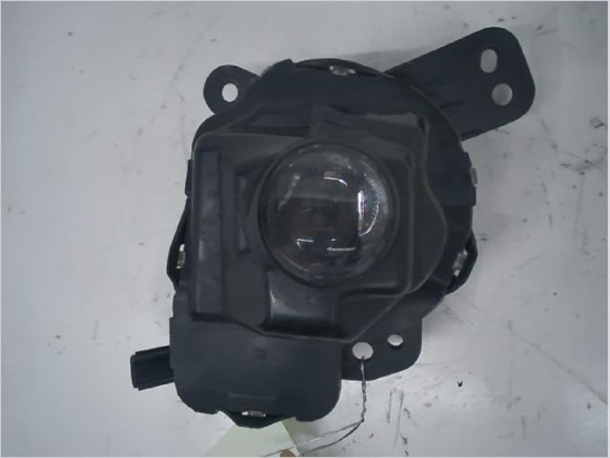 PHARE ANTIBROUILLARD AVD