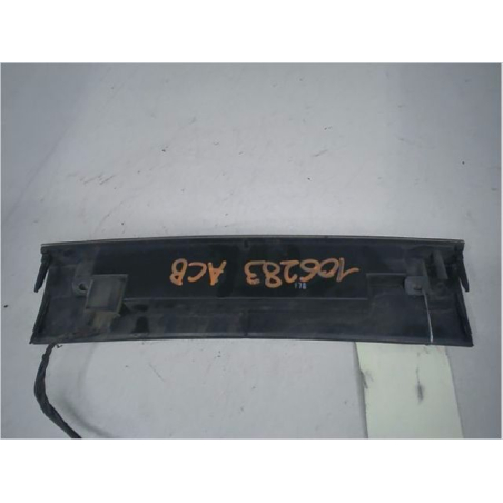 Feux stop supplementaire occasion FORD CMAX I Phase 2 - 1.6 TDCI 110ch