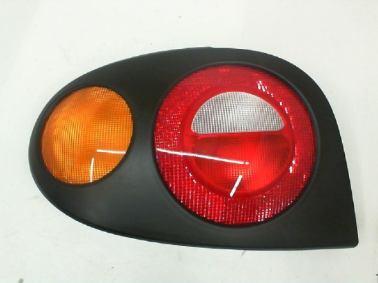 Feu arrière gauche occasion RENAULT MEGANE I Phase 1 - 1.6i 90ch