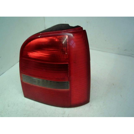 Feu arrière droit occasion AUDI A4 I Phase 2 - 1.9 TDi 115ch