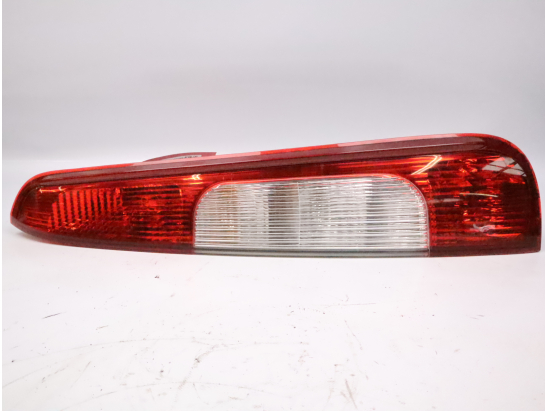 Feu arrière droit occasion FORD CMAX I Phase 1 - 1.8 TDCI 115ch