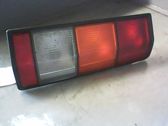 Feu arrière droit occasion RENAULT EXPRESS Phase 1 - 1.6 D