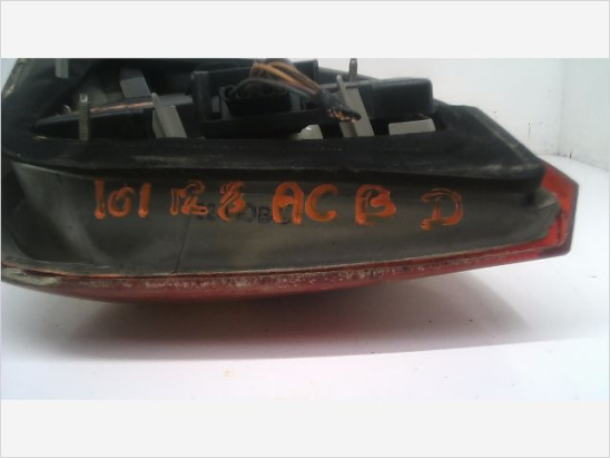 Feu arrière droit occasion FORD FIESTA IV Phase 2 - 1.8 TDDI 75ch