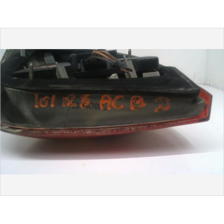 Feu arrière droit occasion FORD FIESTA IV Phase 2 - 1.8 TDDI 75ch