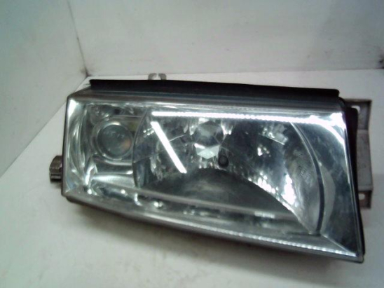 Phare droit occasion SKODA OCTAVIA I Phase 2 COMBI - 1.9 TDI 100ch