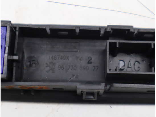 Commande mode de conduite occasion PEUGEOT 208 Phase 2 - 1.2i PURETECH 110ch