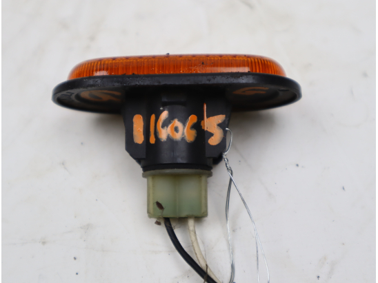 Répétiteur aile droite occasion RENAULT KANGOO I Phase 1 - 1.6i 95ch