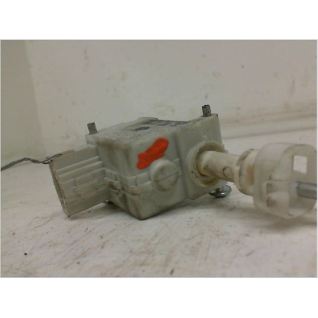 Actionneur portillon aile ard occasion VOLKSWAGEN GOLF V Phase 1 - 1.6 FSI 115ch