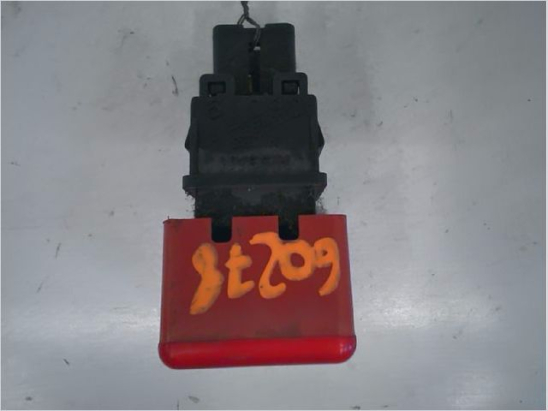 Bouton de warning occasion NISSAN MICRA III Phase 1 - 1.2i 80ch